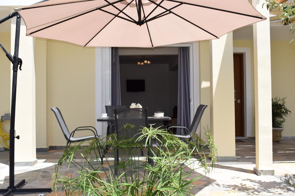 Studio Holiday Kalamata Apartment Екстериор снимка