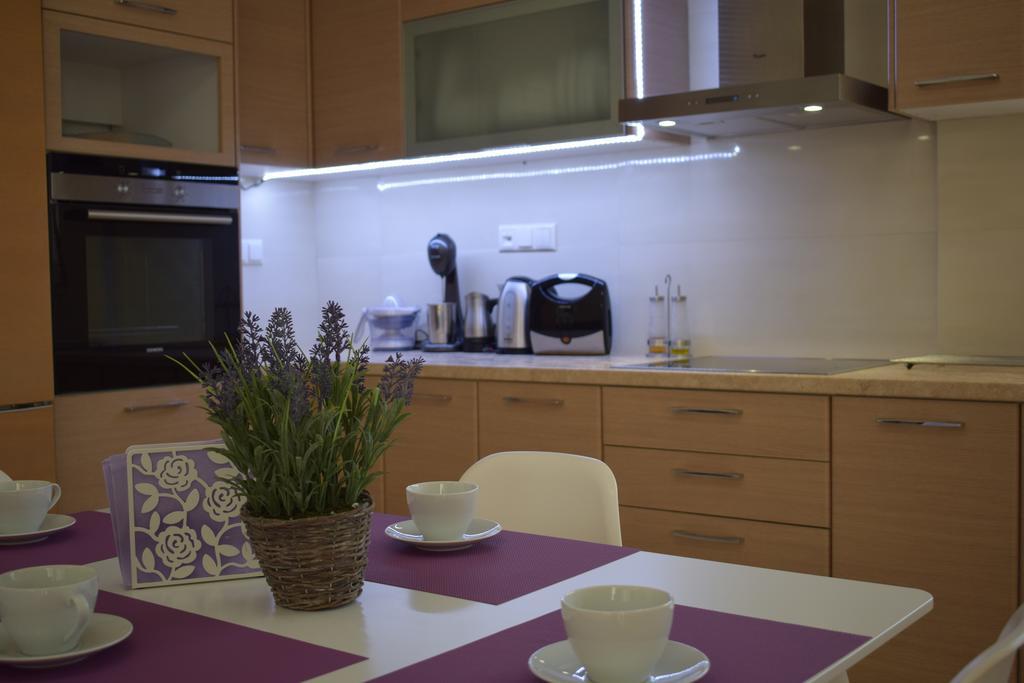 Studio Holiday Kalamata Apartment Екстериор снимка