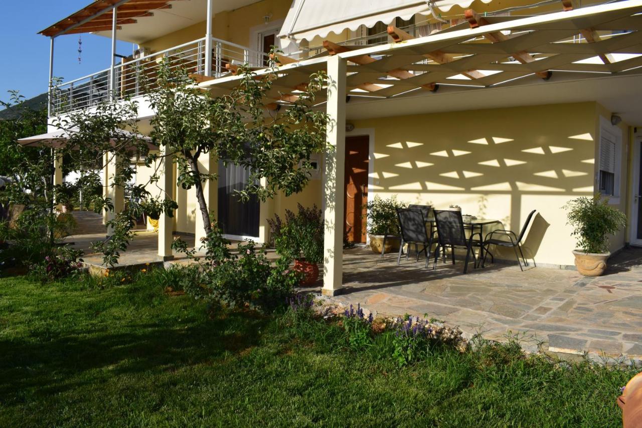 Studio Holiday Kalamata Apartment Екстериор снимка